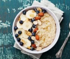 Oatmeal and nuts for fat burning